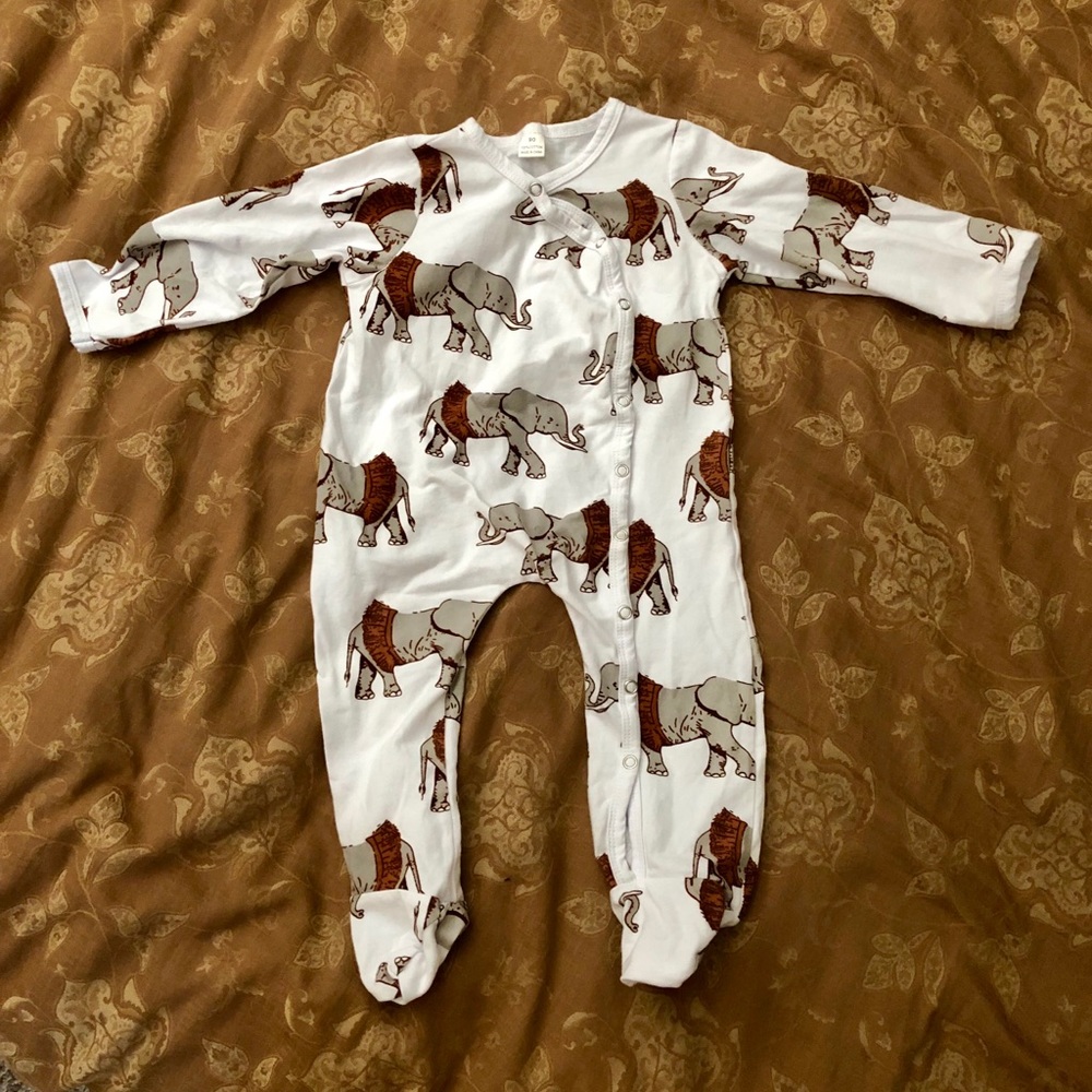 NWOT Elephant Cotton Footed Pajamas